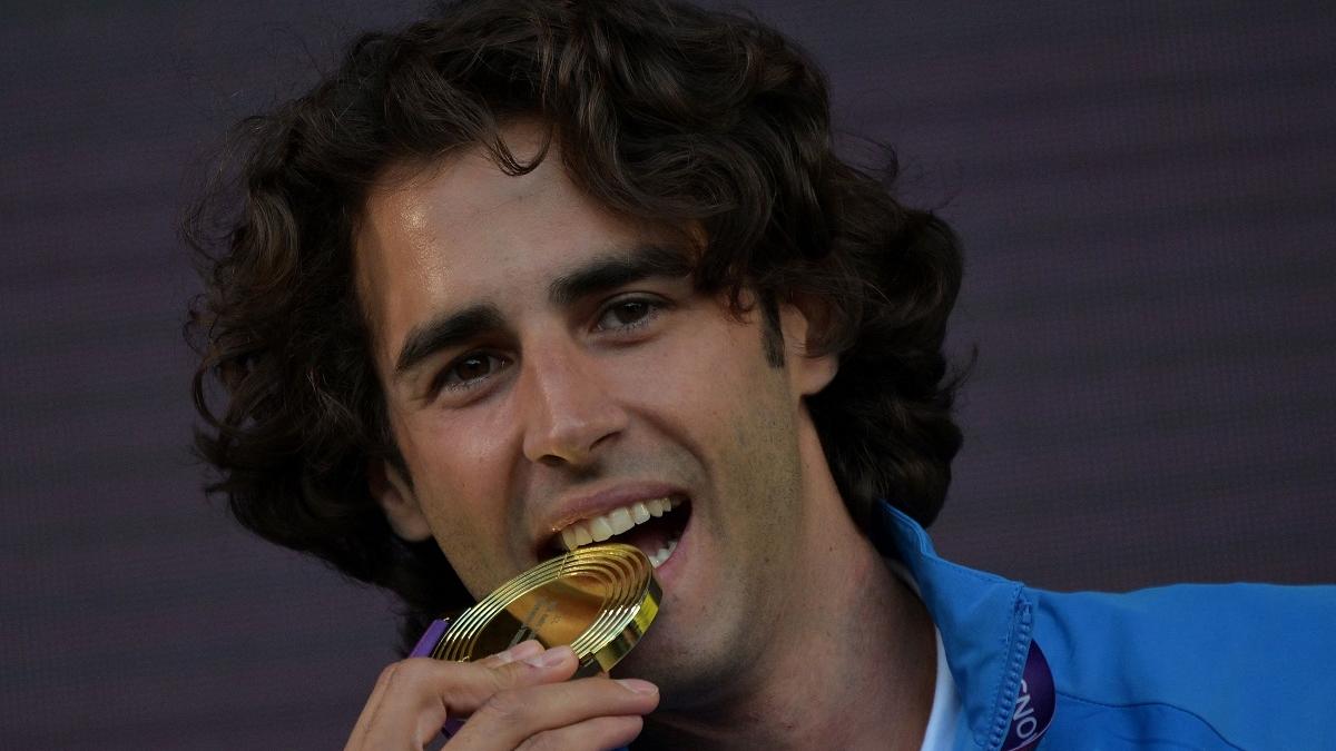 Campionul olimpic Gianmarco Tamberi și-a pierdut verigheta în Sena. Mesajul romantic către soția lui