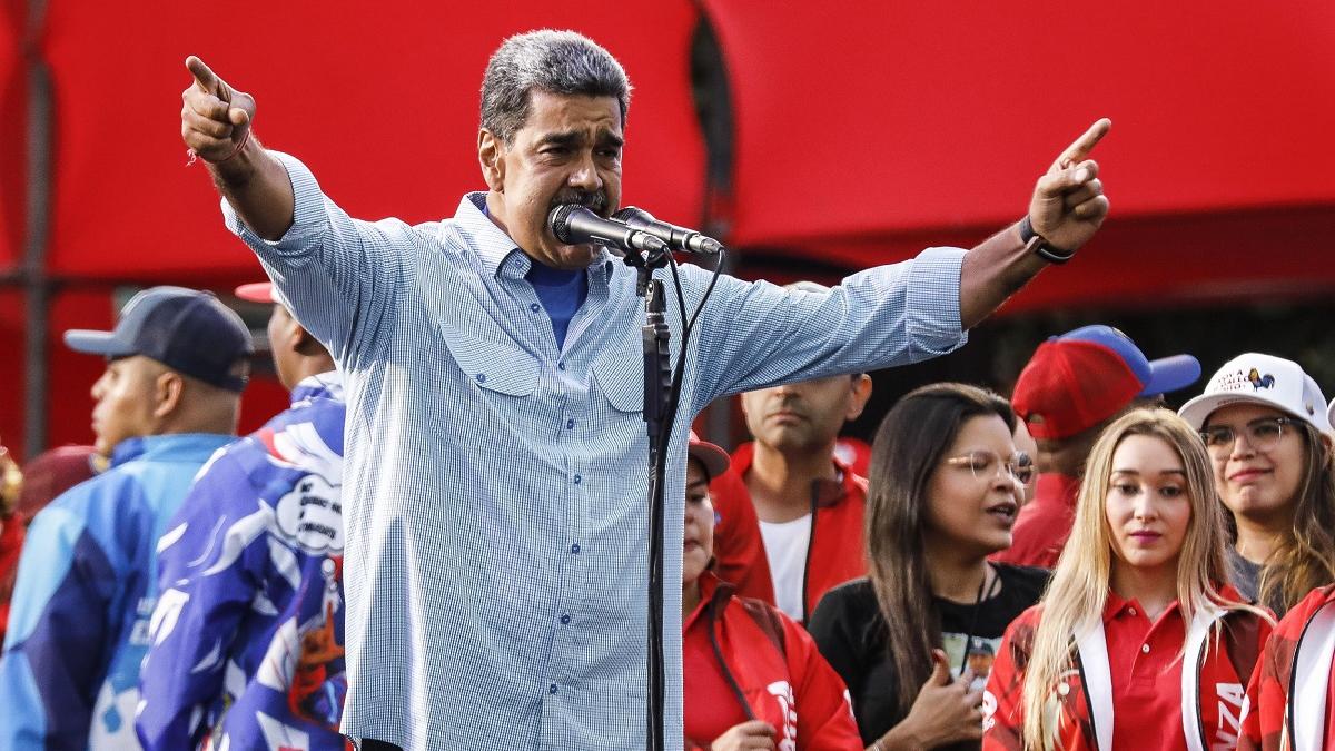 UE nu va recunoaște victoria lui Maduro până nu se finalizează numărarea voturilor