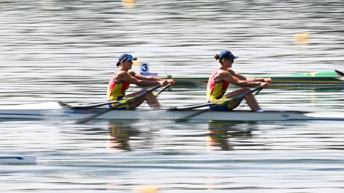 România e campioană olimpică la opt rame plus cârmaci feminin