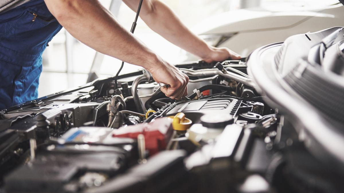 Consiliul Concurenţei a efectuat inspecţii inopinate la mai multe service-uri auto