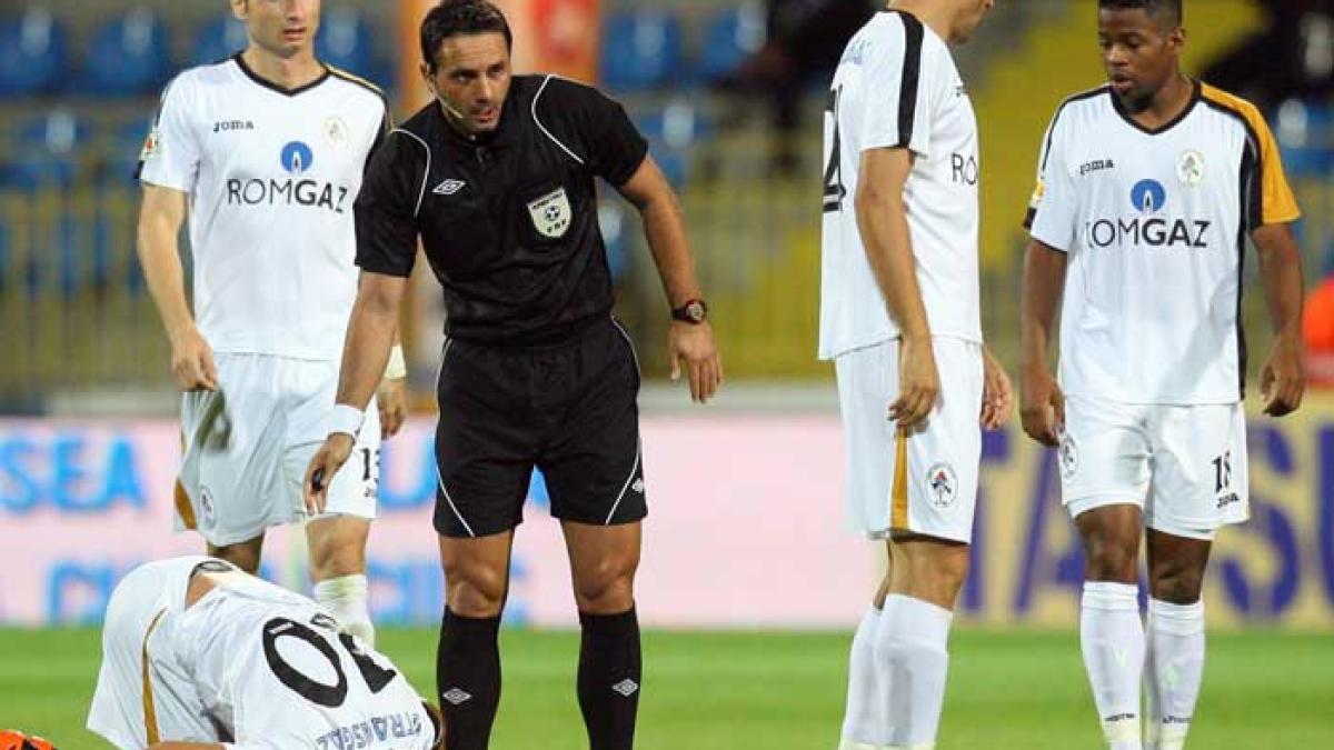 Arbitri români, delegaţi la patru meciuri din cupele europene