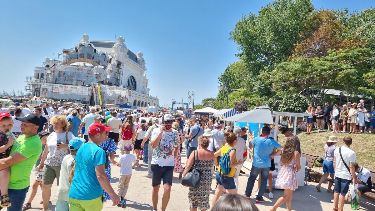 Sezonul estival, salvat de Sfânta Maria și Ziua Marinei