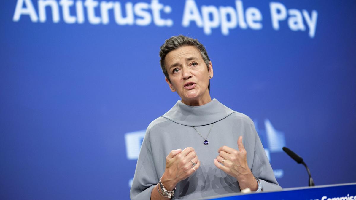 Europenii, la luptă cu giganții tehnologiei. Apple, principalul ghimpe în coasta UE