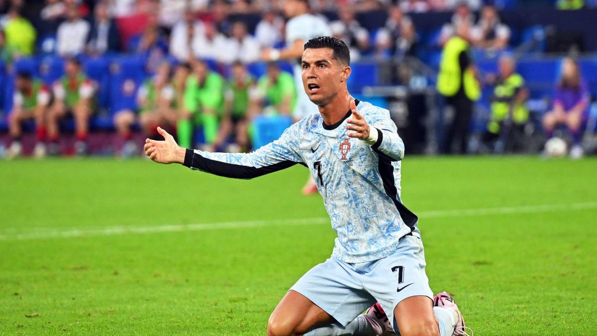 Canalul de YouTube al lui Ronaldo a atins un milion de abonați în 90 de minute de la lansare