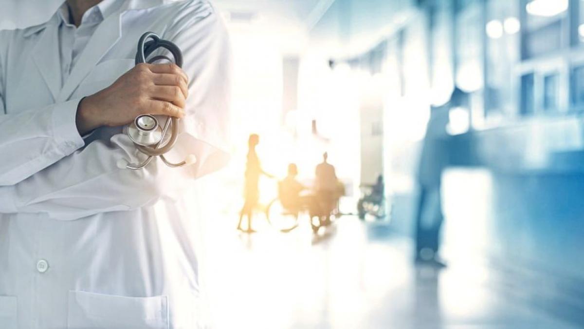 Șase medici și o asistentă de la Oncologie din Timișoara, sub control judiciar pentru luare de mită