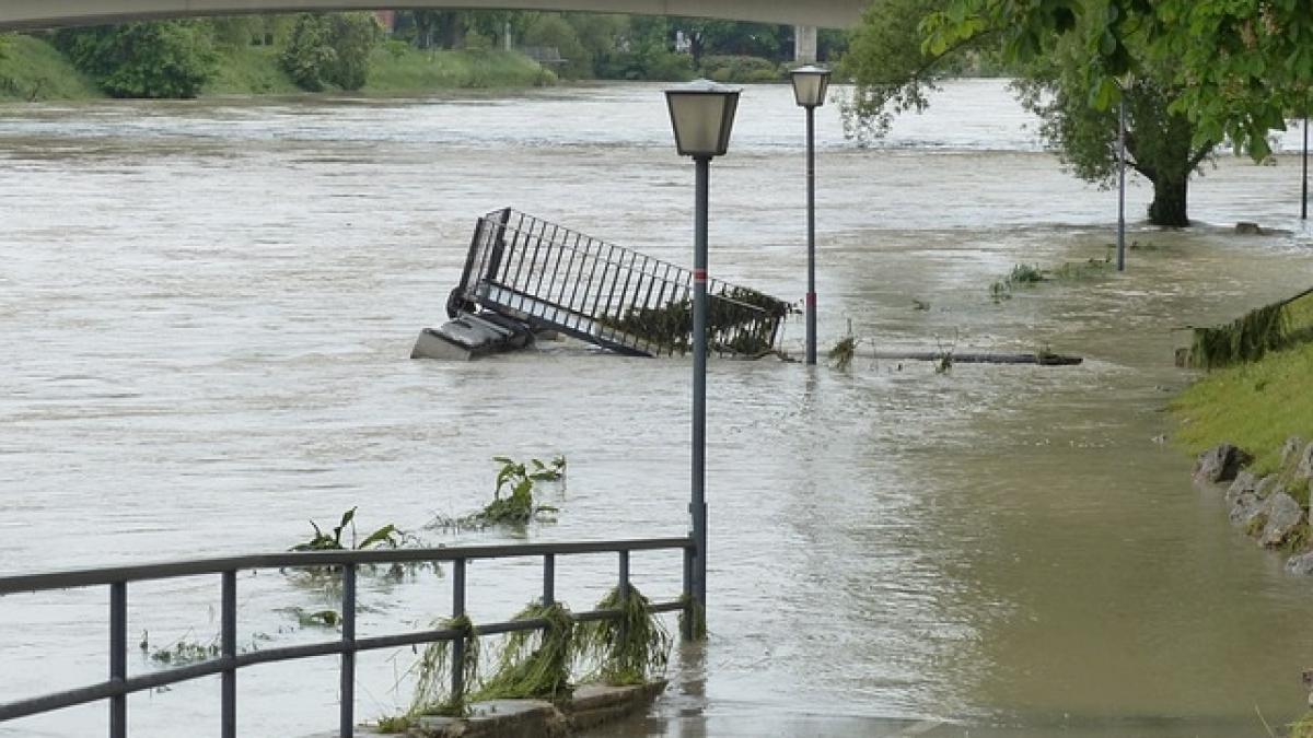 Furtuna din Constanța. Patru mesaje RO-Alert au fost transmise