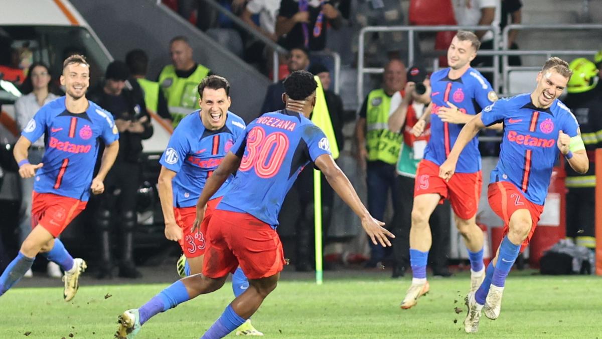 Superliga de fotbal: FCSB întâlnește astăzi UTA, iar CFR se confruntă cu Farul