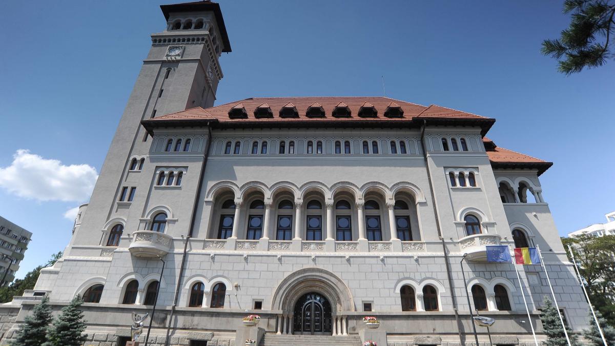 Clotilde Armand își încheie mandatul. ADP Sector 1 a contractat servicii informatice, pentru 91 de zile, în schimbul a 85.000 de euro