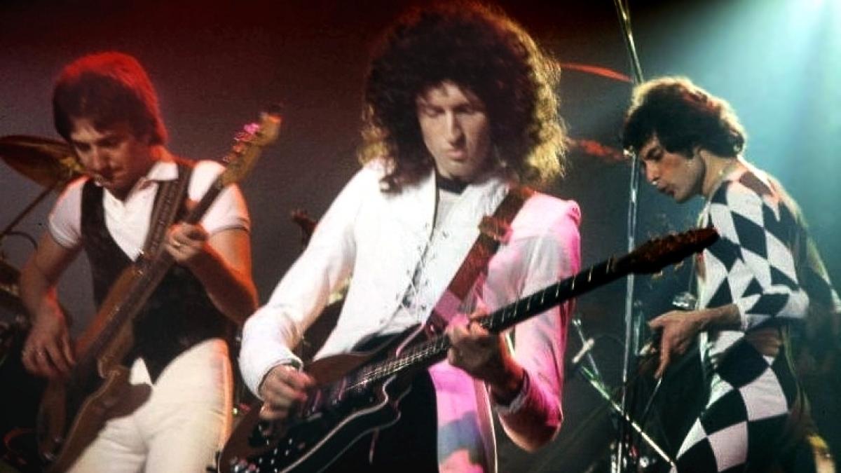 Brian May, chitaristul Queen, dus de urgență la spital după un accident vascular cerebral