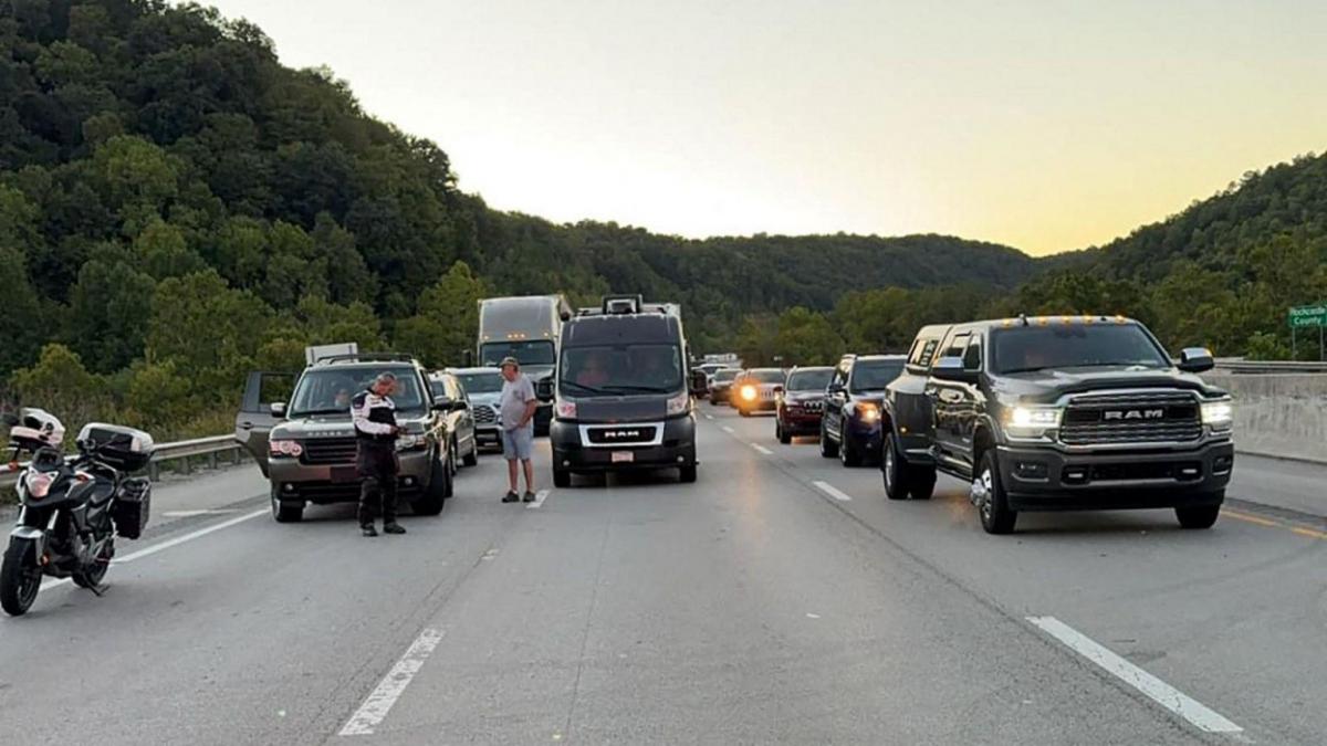 „Altercație între două mașini” soldată cu 5 împușcați