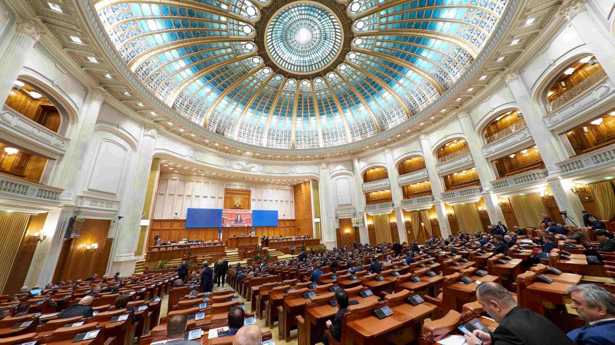 Ciolacu, așteptat pe 7 octombrie în Parlament să explice cum a redus risipa bugetară