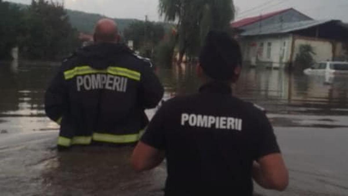 angajati mai localitati afectate inundatii persoane evacuate