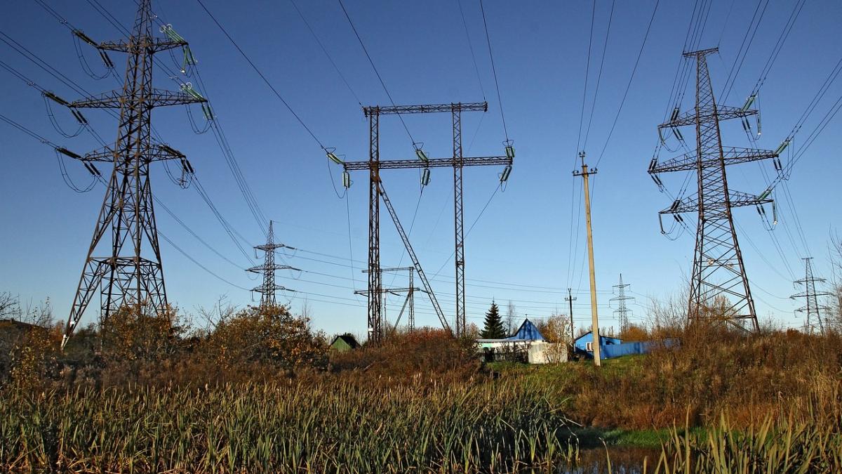 Peste 25.000 de consumatori nu sunt alimentați cu energie electrică