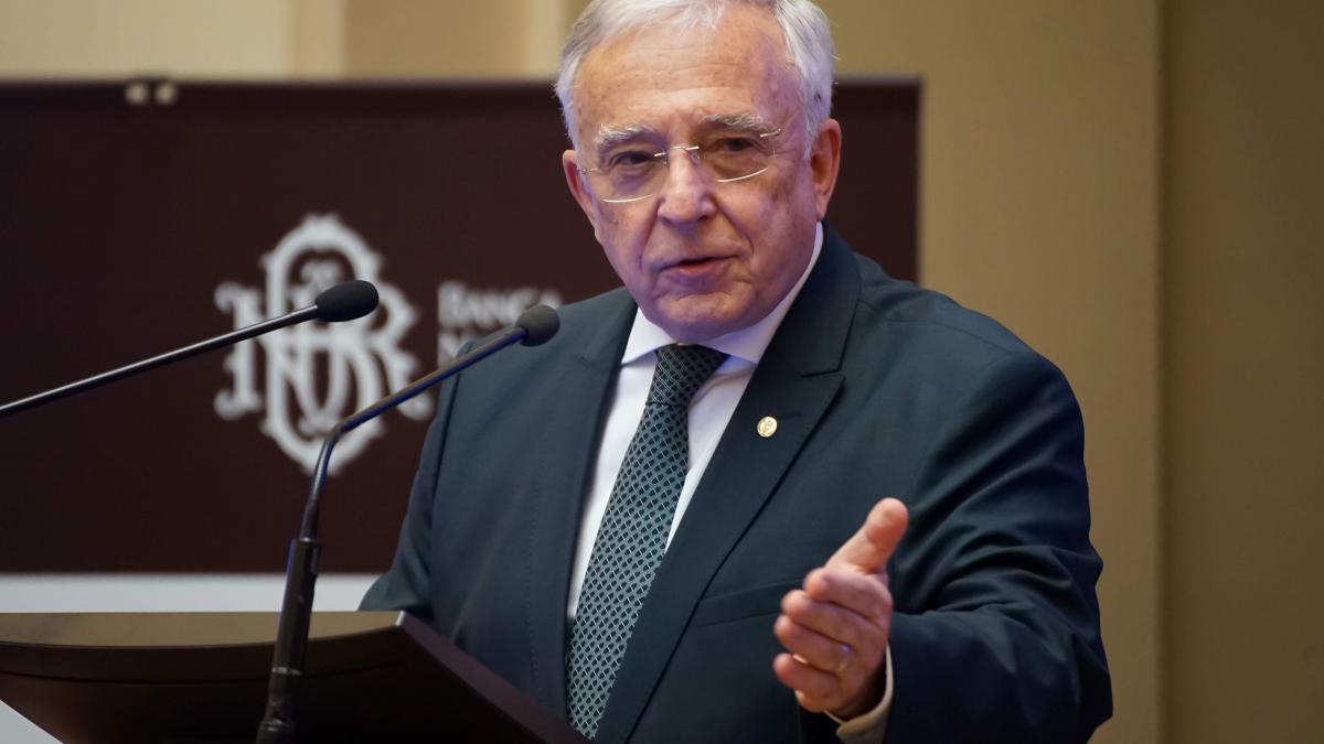 Isărescu: Economiile urmăresc să asigure robusteţea creşterii economice şi sustenabilitatea acesteia pe termen lung