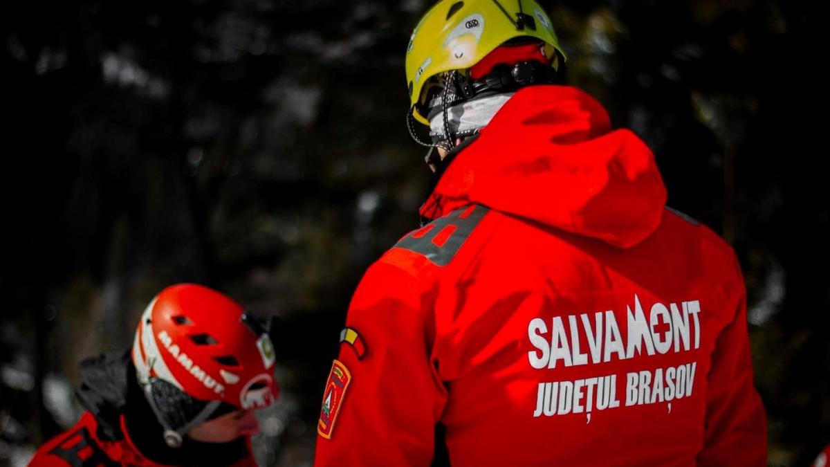 Un bărbat cu probleme de sănătate s-a rătăcit în pădure la cules de castane
