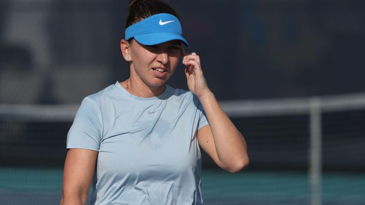 Simona Halep reușește să câștige doar trei game-uri în meciul cu Blinkova la Hong Kong