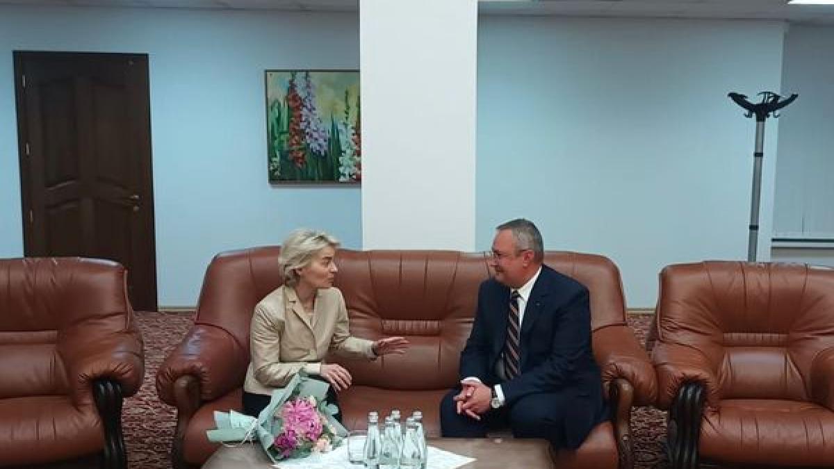 Ciucă, întâlnire „neprevăzută” cu Ursula von der Leyen în Chișinău