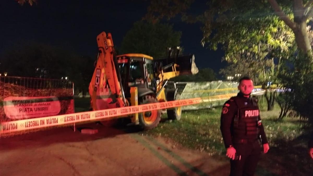 Daniel Băluță își retrage oamenii din zona Unirii, după ce s-a intrat cu buldozerul peste doi angajați ai Primăriei: Sunt șocat. Suntem alături de colegii răniți și de familiile lor