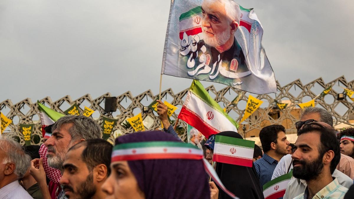 Protestatarii pro-Iran iau cu asalt biroul unui canal de televiziune saudit din Irak