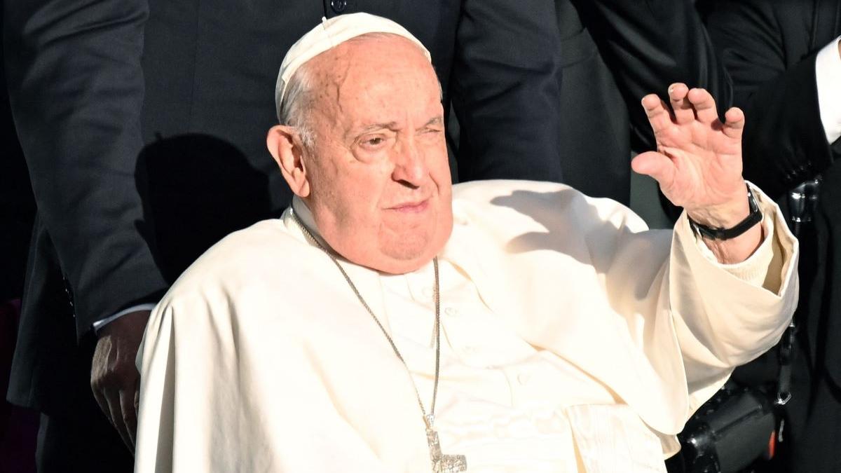 Papa Francisc a proclamat 14 noi sfinţi