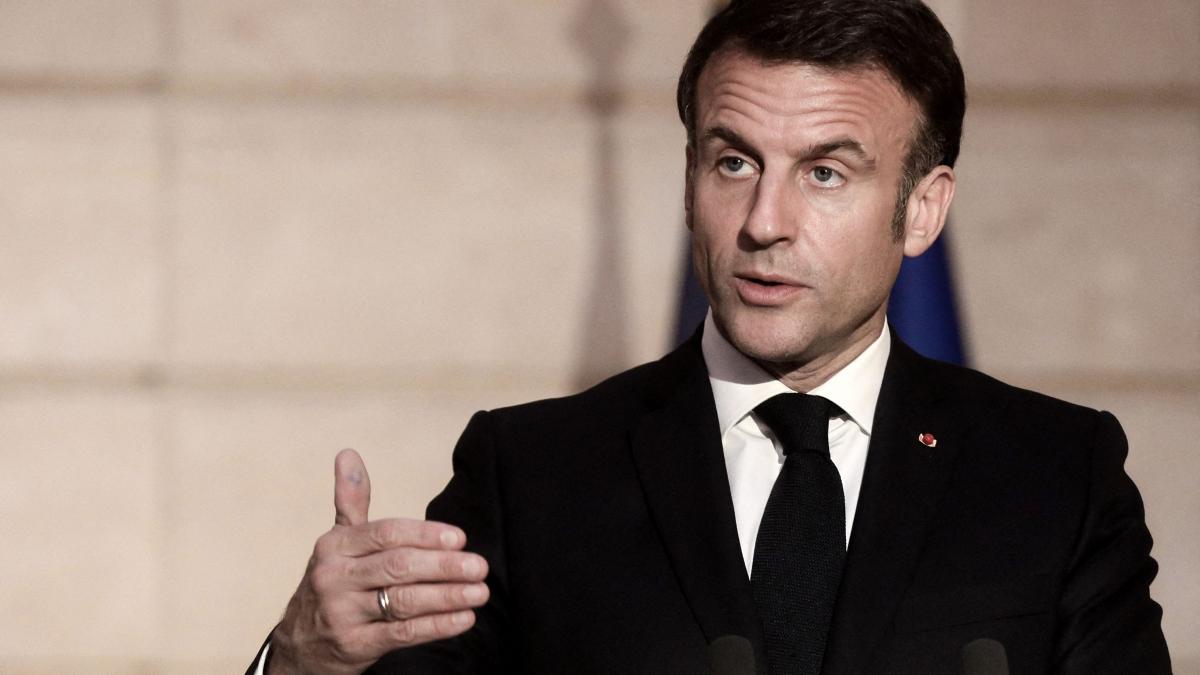 Macron condamnă Israelul pentru acțiunile din Liban