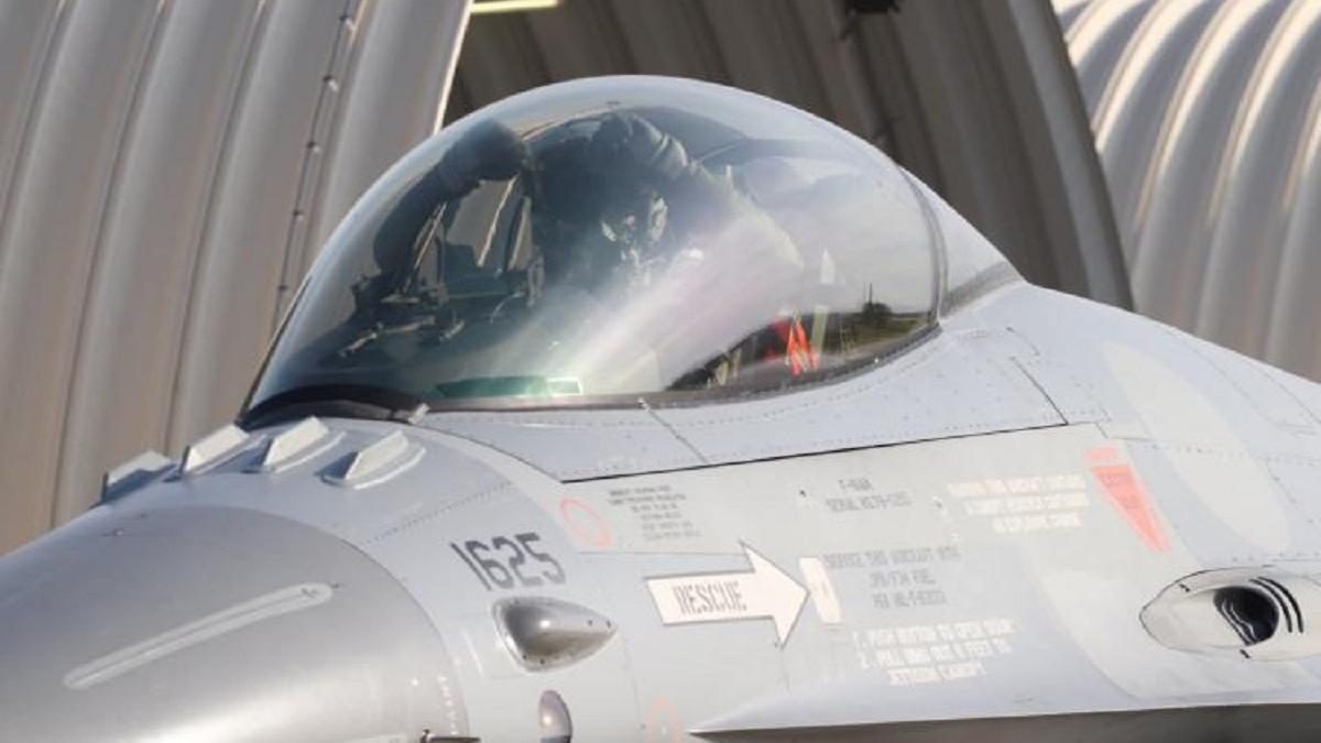 România a primit un nou lot de aeronave F-16 Fighting Falcon