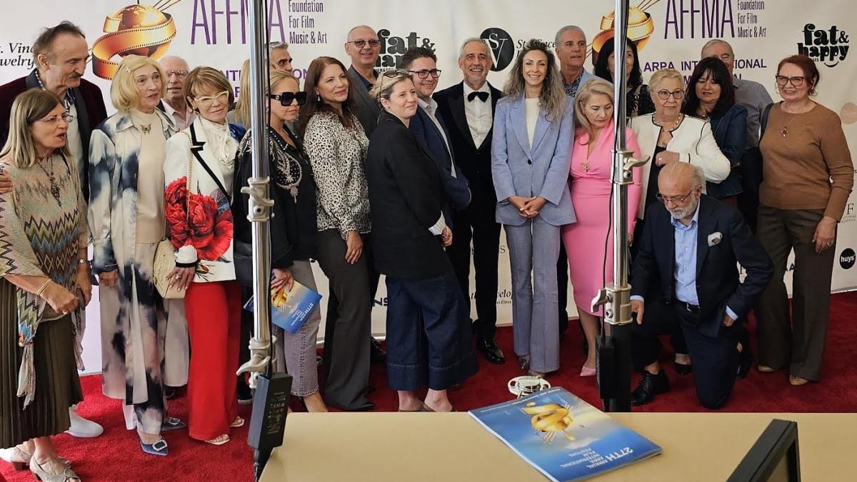 "Enescu, jupuit de viu", premiat în America