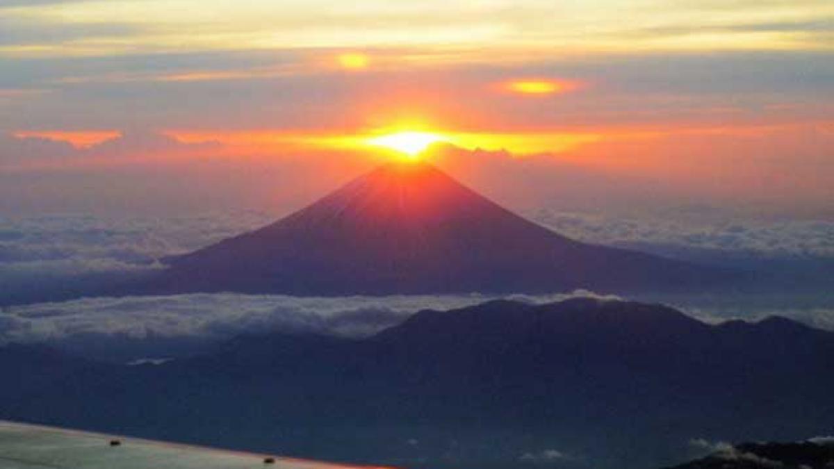 For the first time in 130 years, Mount Fuji is not covered in snow in late October