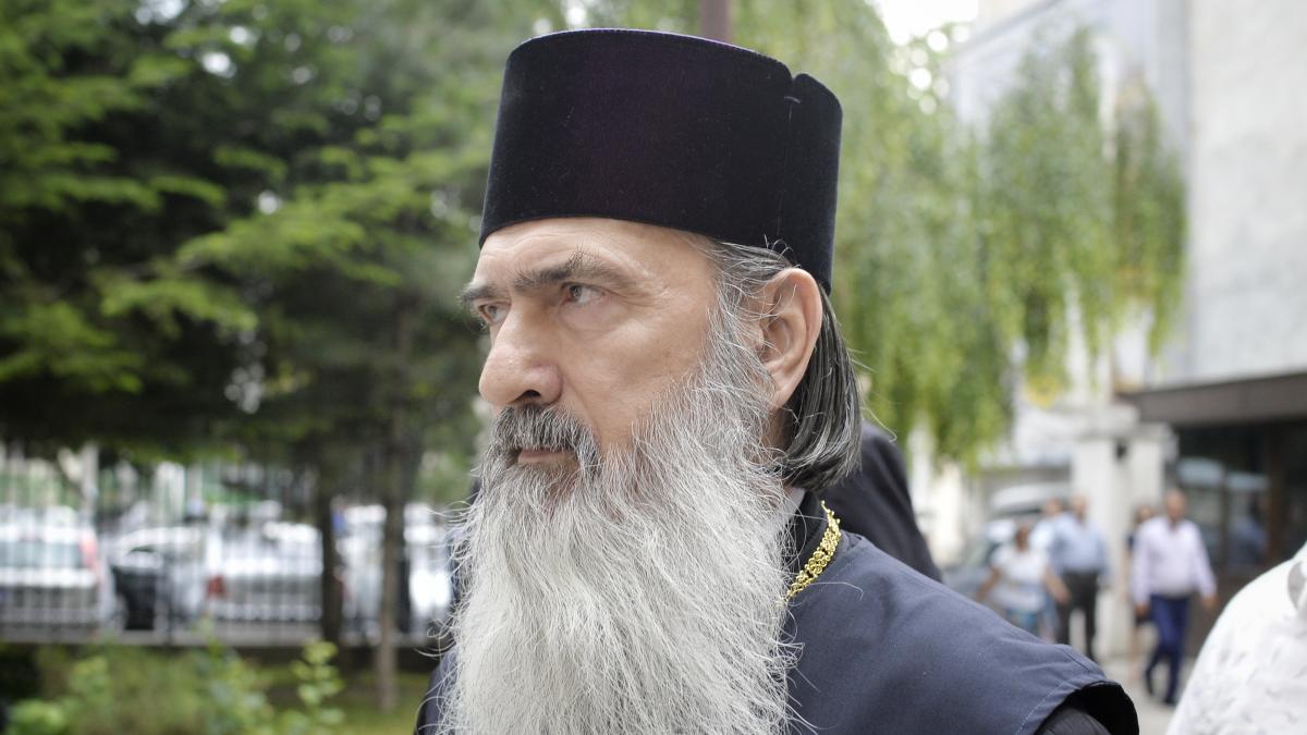 ÎPS Teodosie, sancţionat de Patriarhul Daniel. Rugăciunea pe care nu mai are voie să o rostească