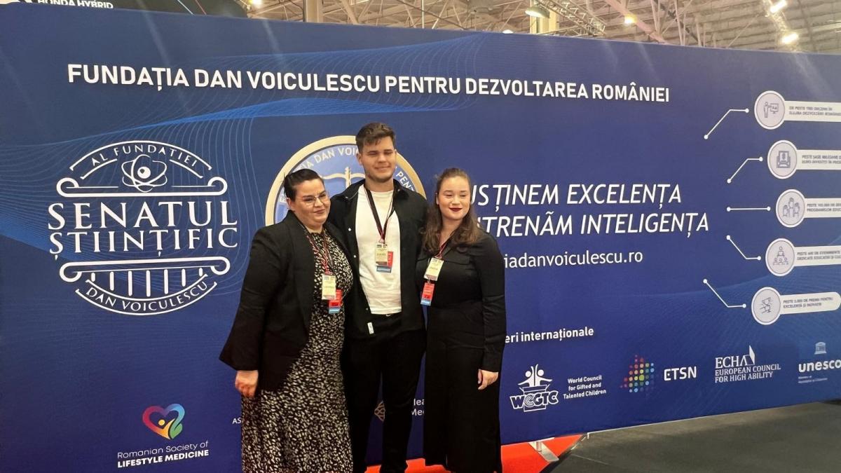 AI și sustenabilitatea, în proiectul unor elevi timișoreni înscriși în campania „100 de tineri pentru dezvoltarea României” a Fundației Dan Voiculescu