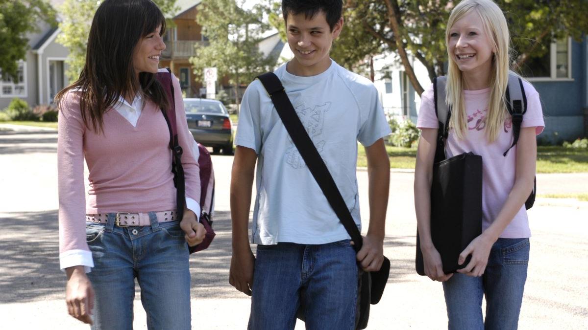 Cum să convingi copiii să citească: 5 Metode de parenting care dau roade