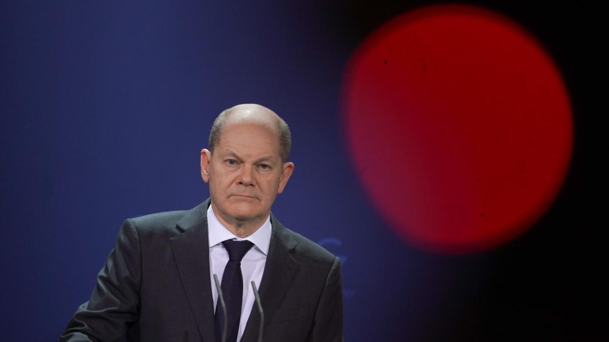 Scholz a vorbit cu Putin la telefon și l-a îndemnat să înceapă negocierile de pace cu Ucraina