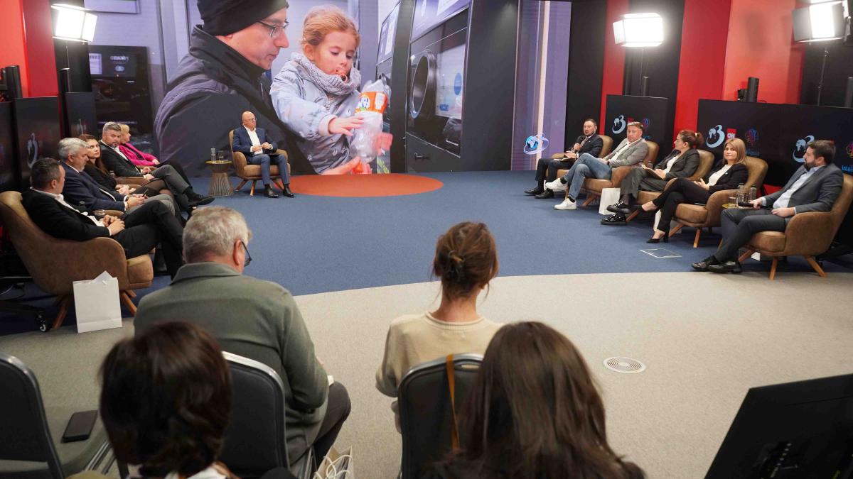 Taxa pe sticle ne-a transformat în campionii reciclării: După un an de SGR, România este în topul european