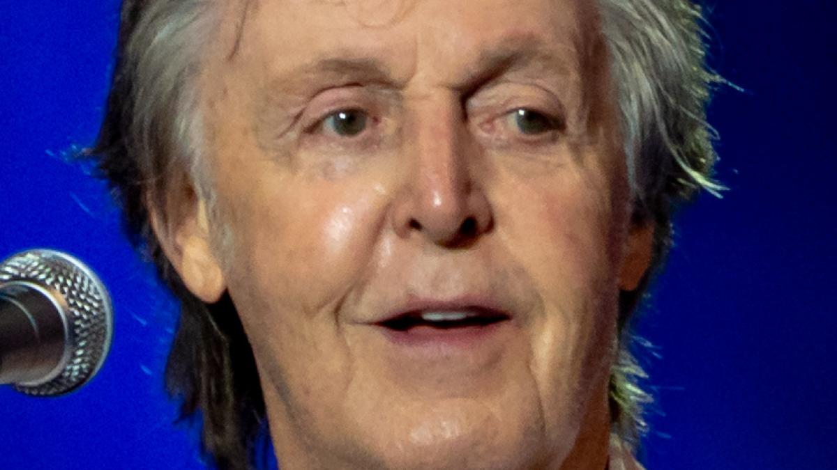 Paul McCartney va cânta la deschiderea catedralei Notre Dame de Paris 