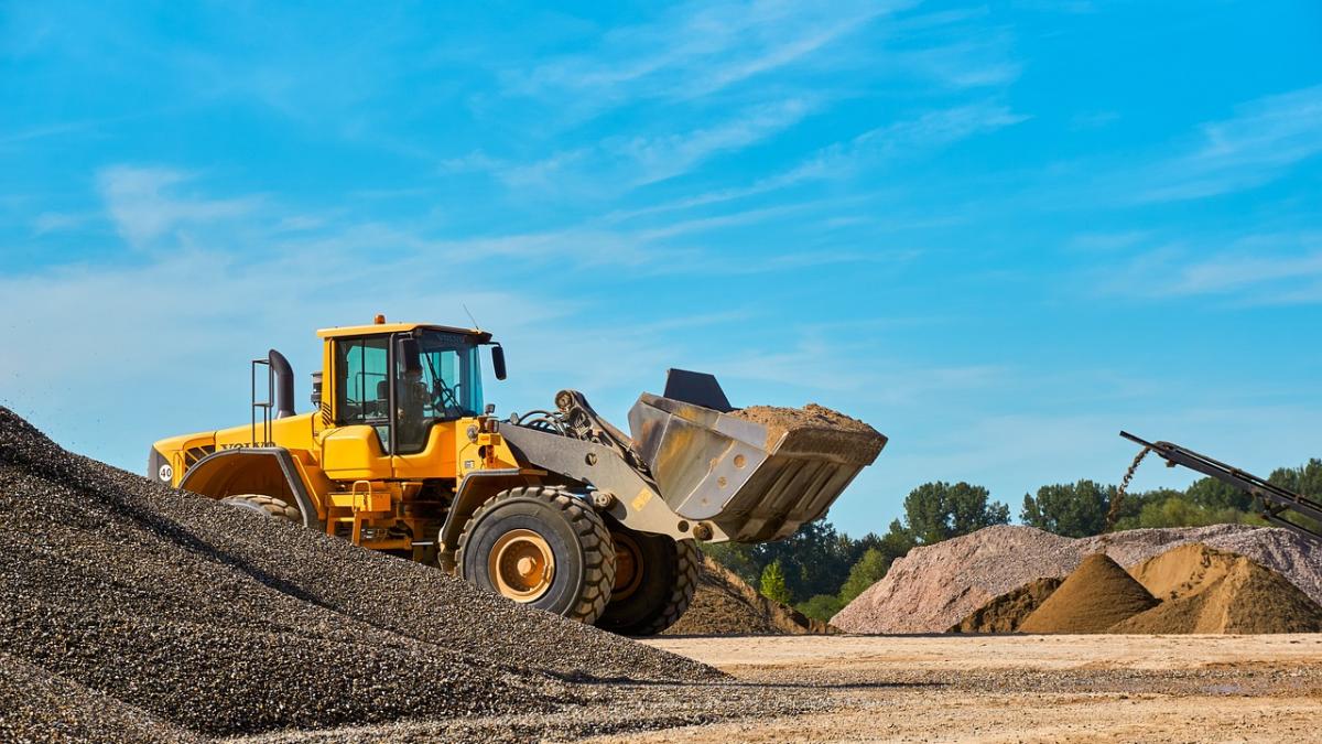 15 funcționari, puși să păzească toate resursele minerale ale României