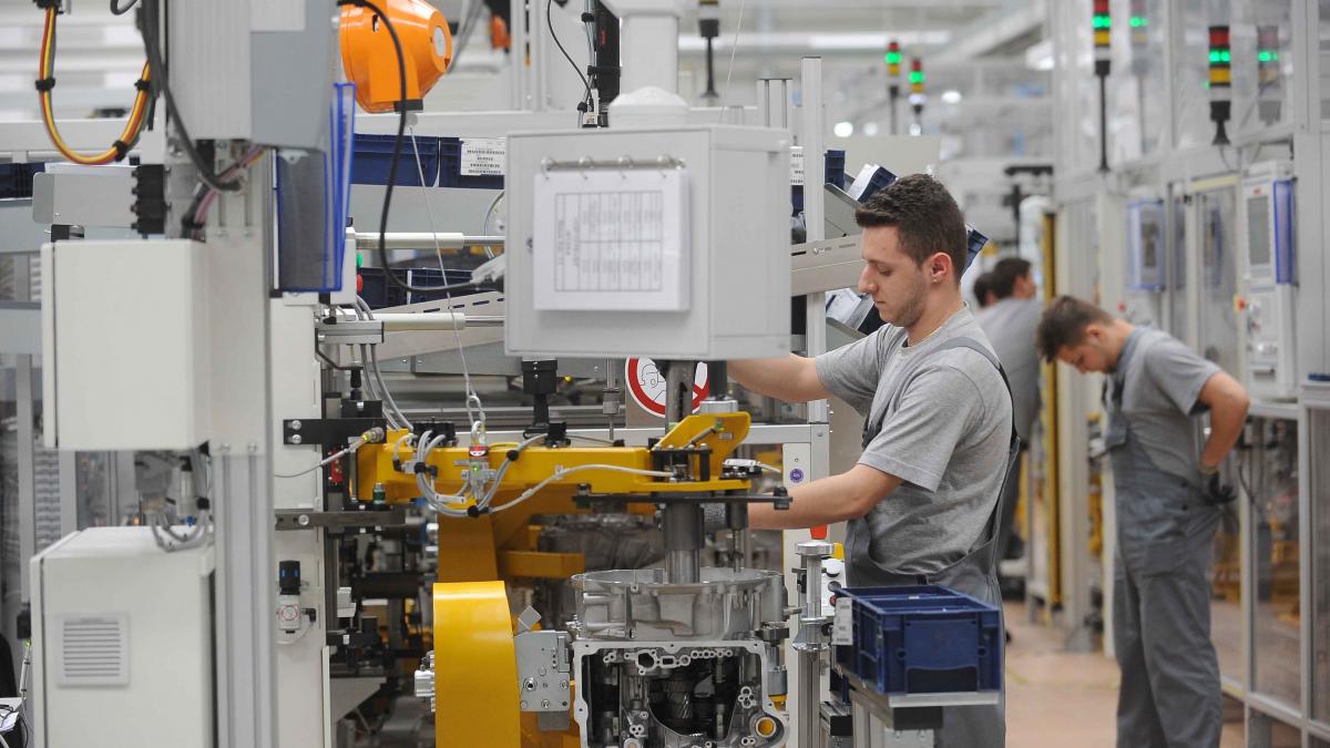 Firmele românești, forțate să devină „verzi" - 7 din 10 companii se tem de noi reguli