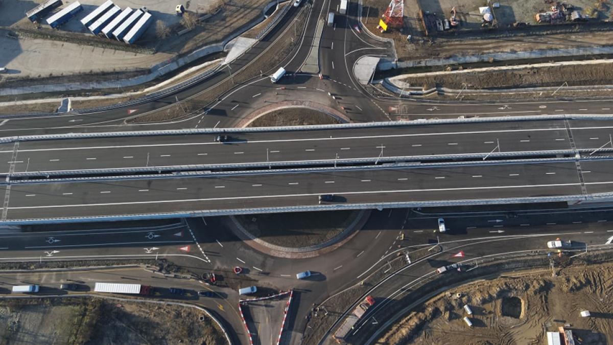 Se deschide circulația pe 16 km din Autostrada Sibiu-Pitești: Proiectul finalizat cu 8 luni mai devreme