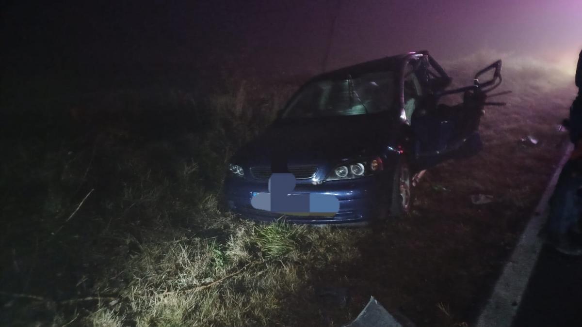 doi oameni raniti grav arges accident auto victima inconstienta