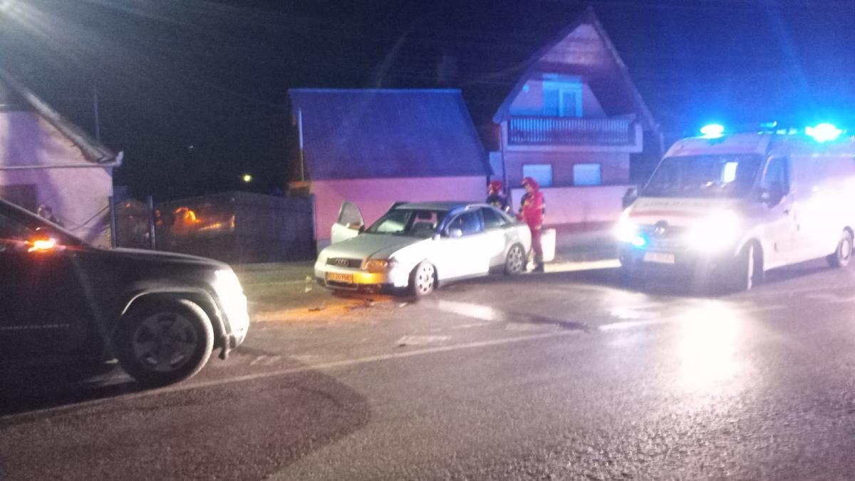 Accident cu opt persoane implicate, în județul Sibiu. Trei victime, între care și un copil de 12 ani, au ajuns la spital