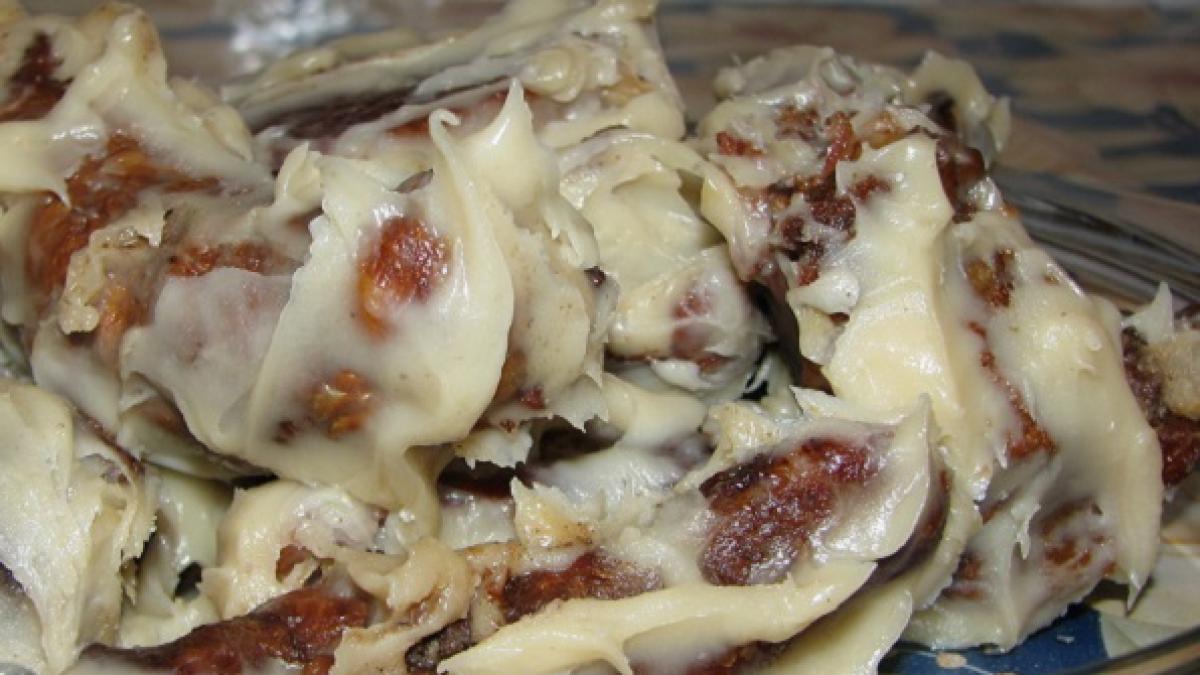 Carnea la garniță, devenită produs gourmet: De ce să cumperi, când o poți face acasă? Autentic, simplu, ieftin 