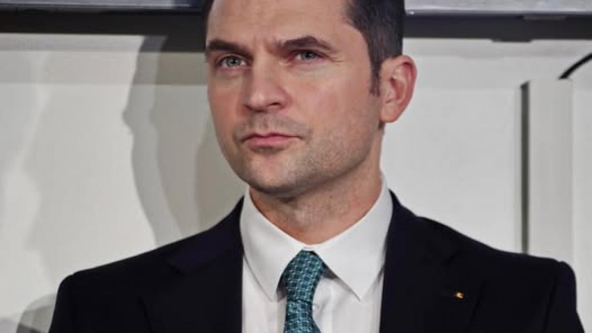 Burduja ironic la adresa lui Călin Georgescu. „L-aş întreba dacă ştie diferenţa dintre watt şi volt”