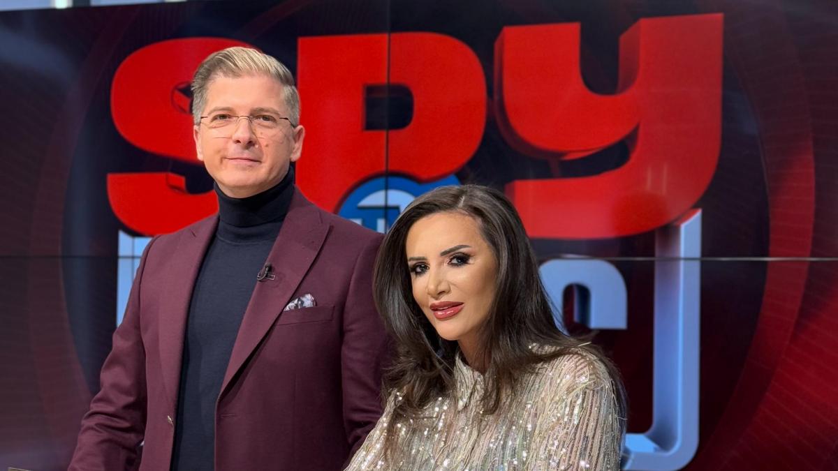 Din 19 ianuarie, Marius Niţă i se alătură Marei Bănică în calitate de invitat permanent în platoul emisiunii Spynews TV, de la Antena Stars