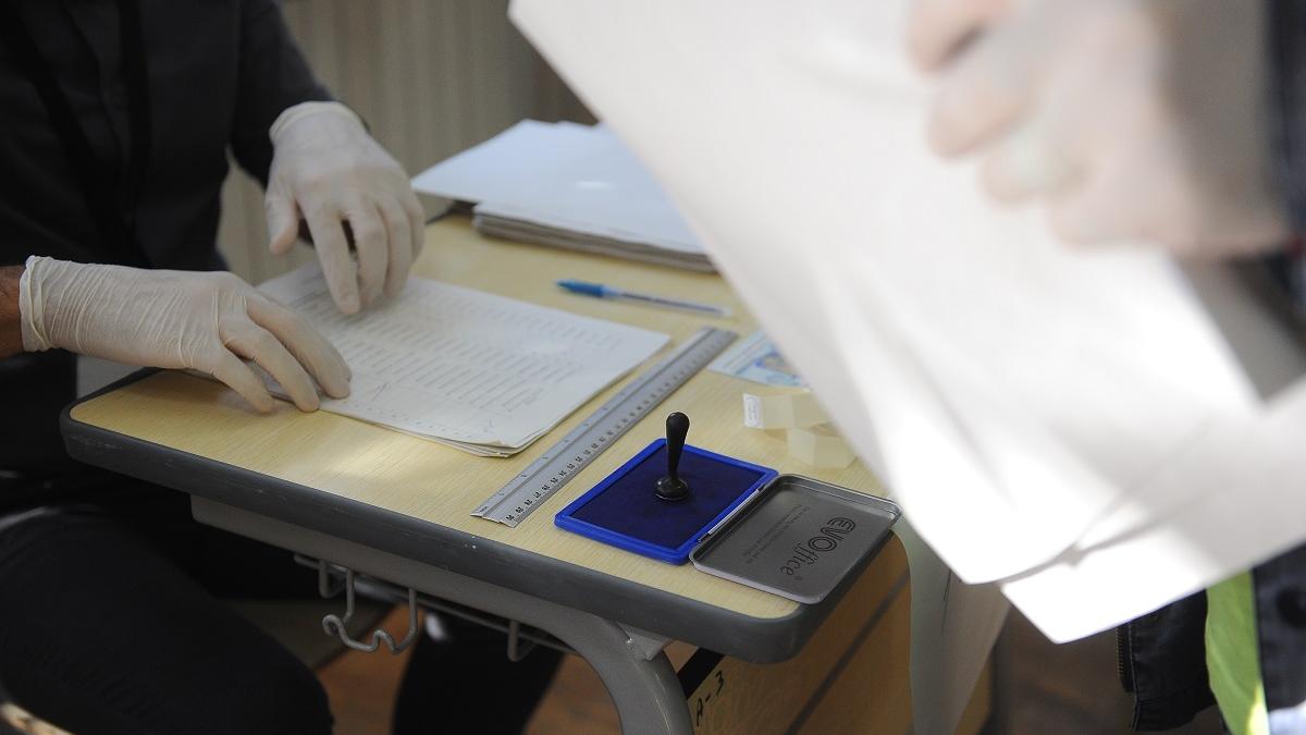 AEP: 1694 de cereri de vot prin corespondență, depuse până luni