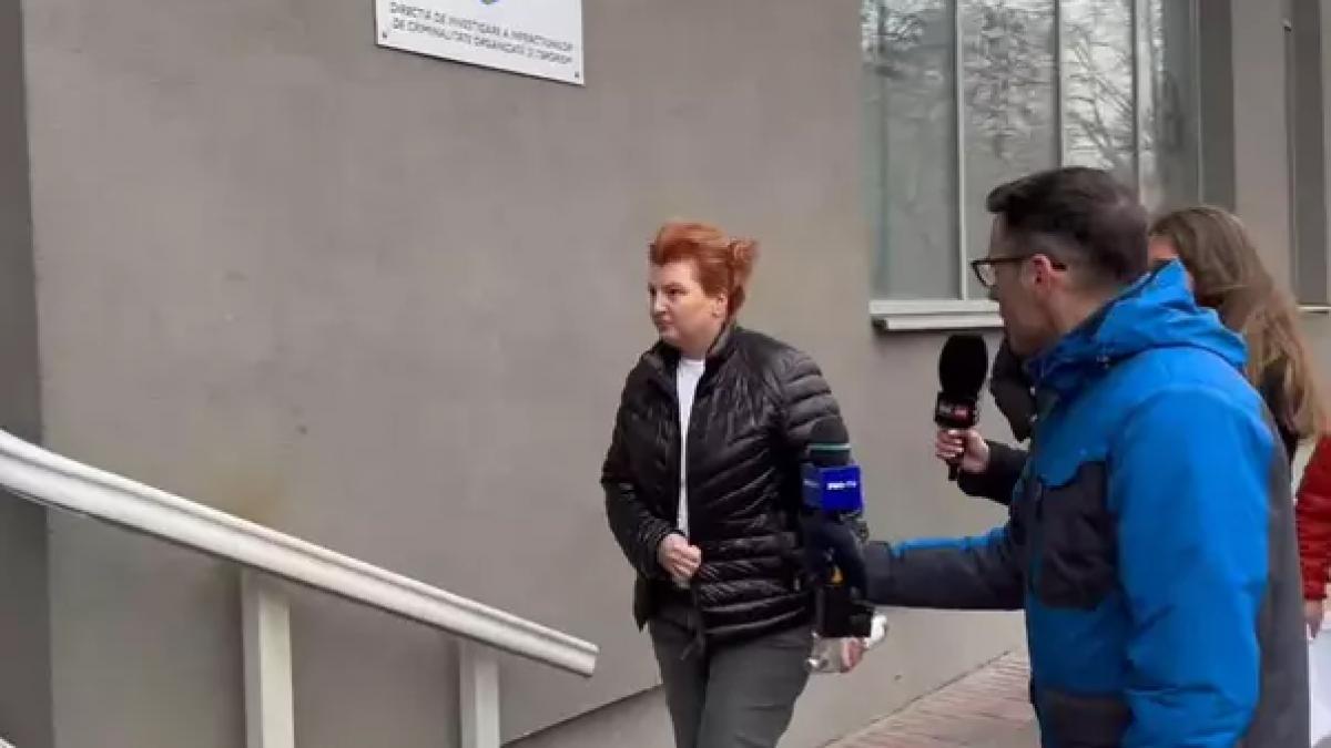UPDATE Surse: Laura Vicol și Ioana Băsescu au fost puse sub acuzare