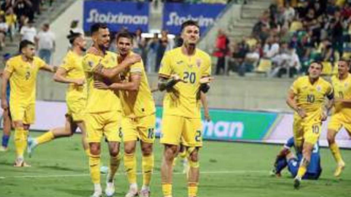 Vineri se pun în vînzare bilete pentru meciul San Marino-România