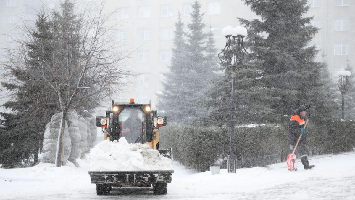 Bucureștiul sub zăpadă: meteorologii anunță noi ninsori și temperaturi negative în următoarele ore