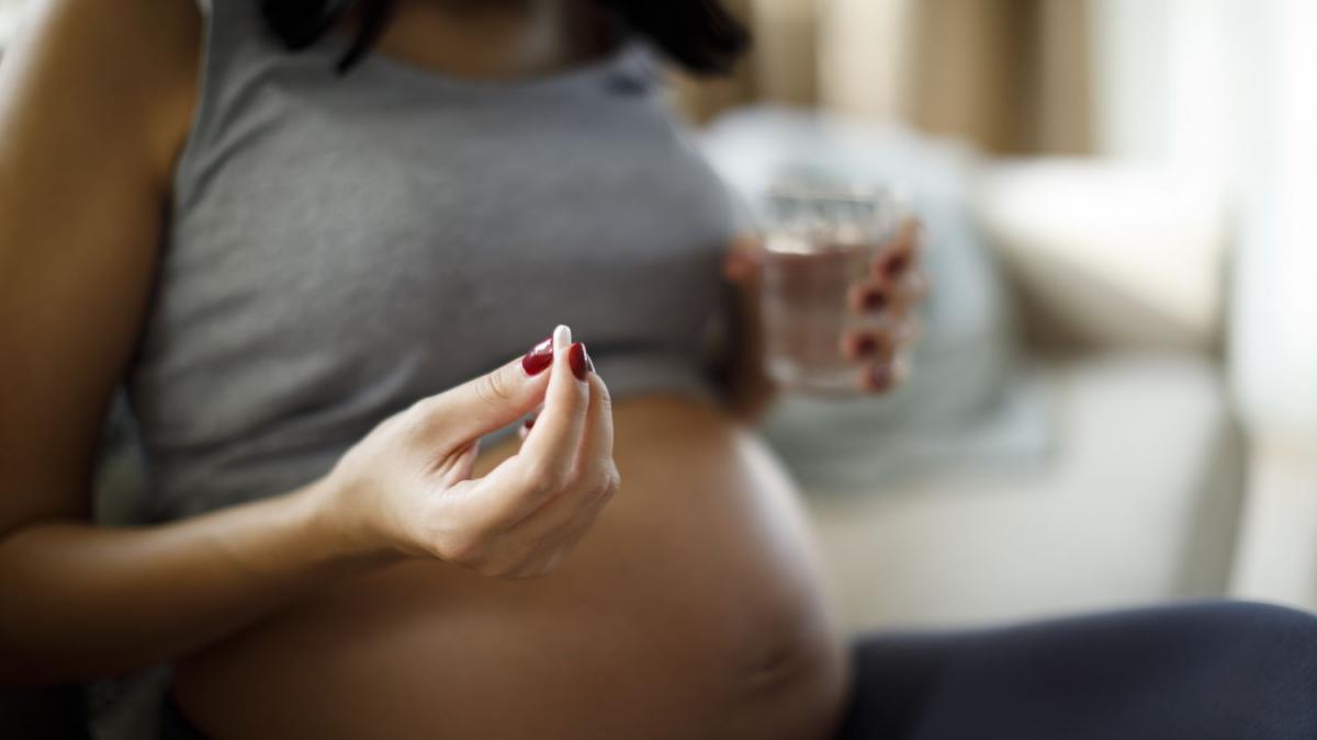 Utilizarea unui „banal” medicament de răceală în timpul sarcinii crește riscul ADHD la copii