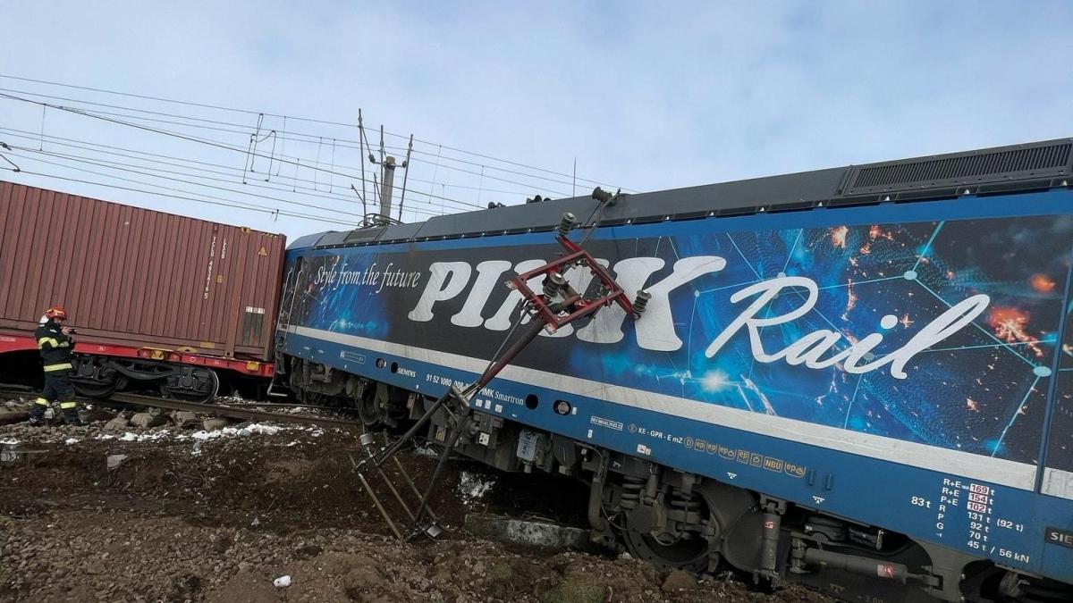 plan rosu accident feroviar grav olt trenuri marfa ciocnire