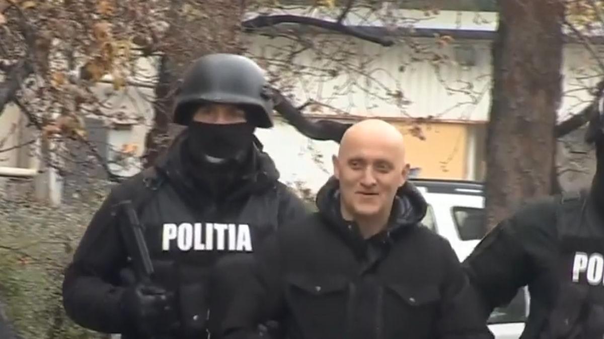 Aproximativ 1 milion de dolari, găsit într-un seif în podeaua locuinței lui Horațiu Potra