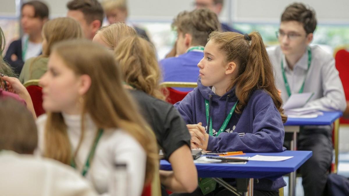 România elimină exact materia încurajată de UE: Educația antreprenorială 